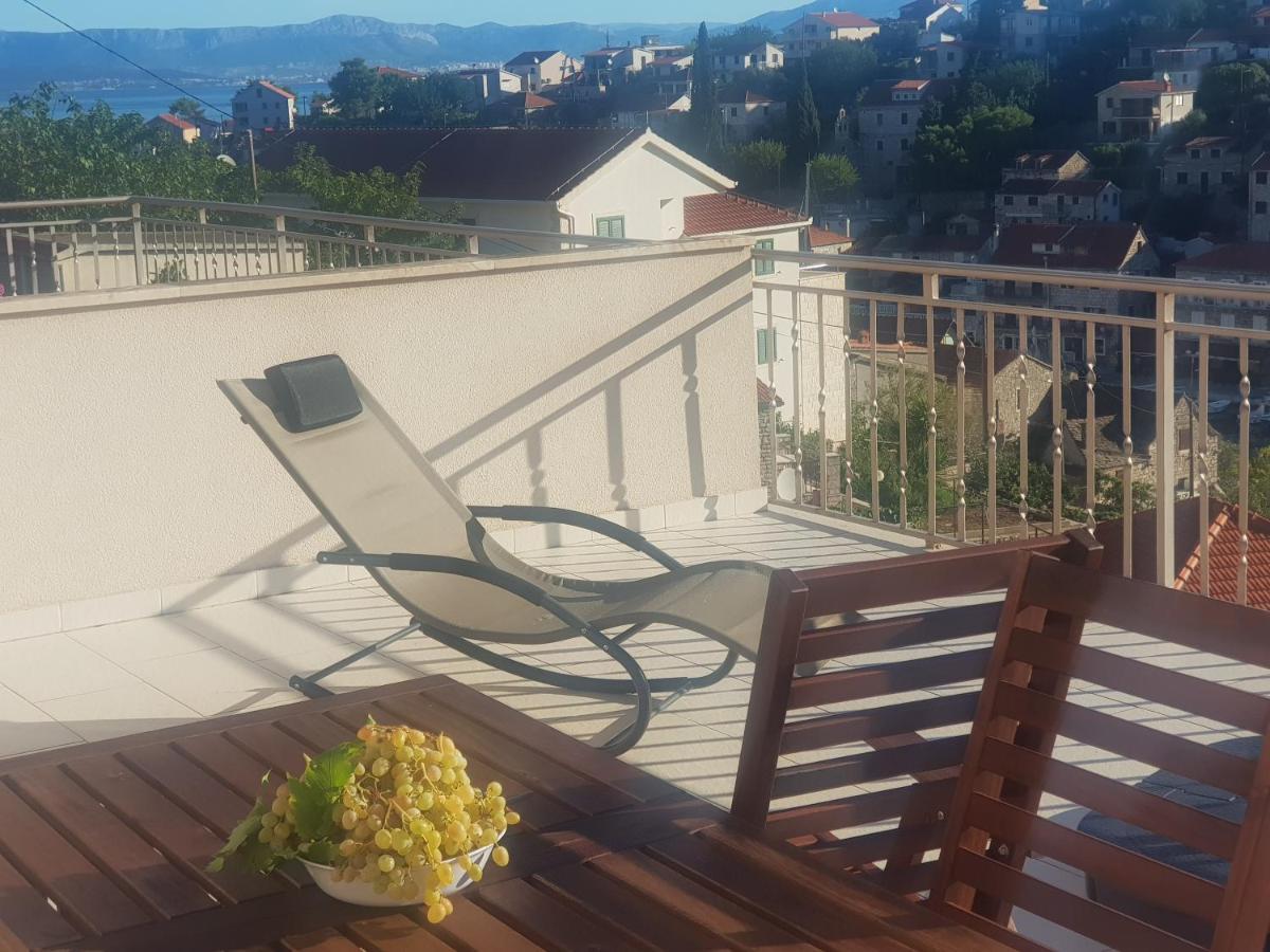 New Apartment With Panoramic View Stomorska Bagian luar foto
