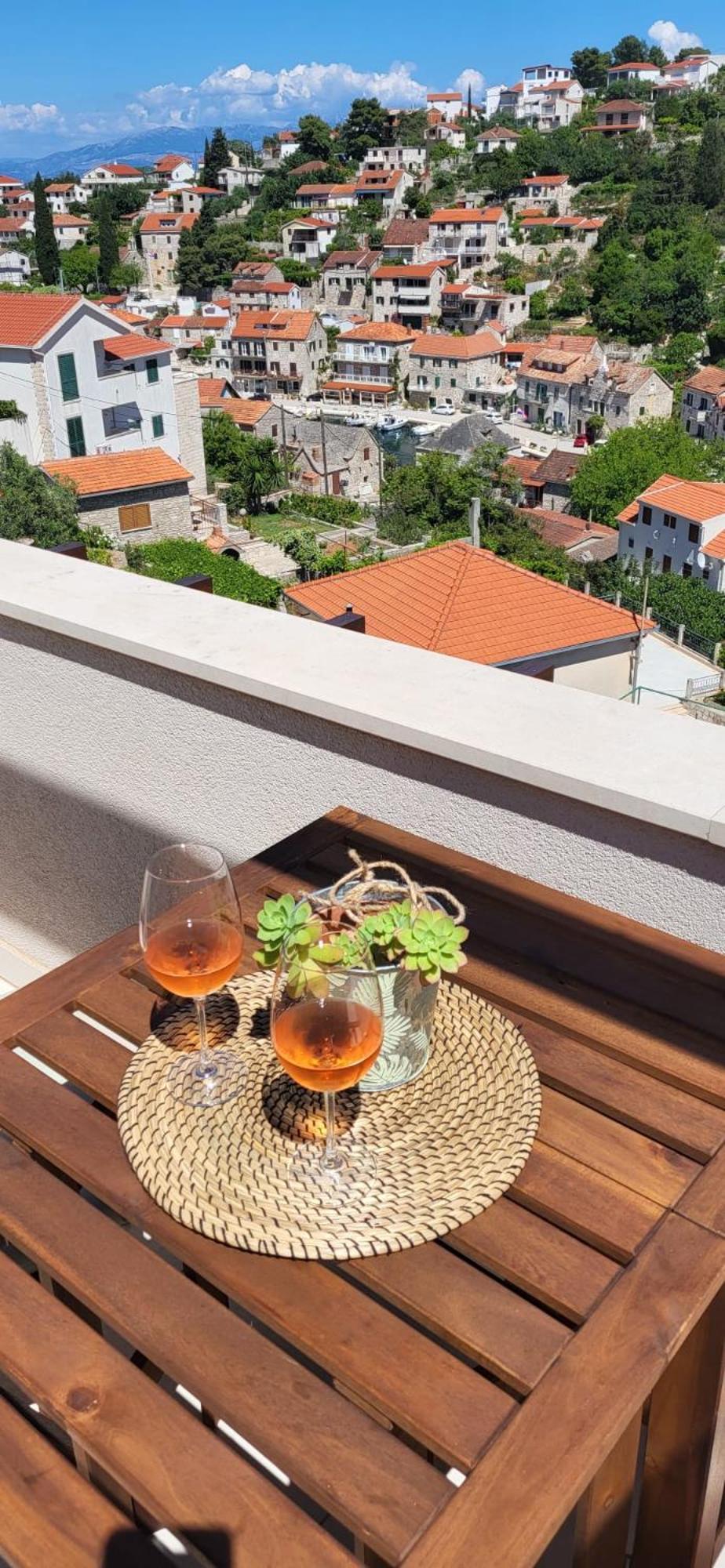 New Apartment With Panoramic View Stomorska Bagian luar foto