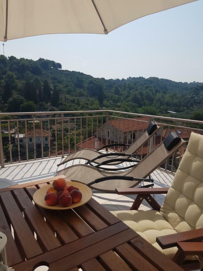New Apartment With Panoramic View Stomorska Bagian luar foto