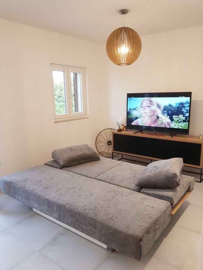 New Apartment With Panoramic View Stomorska Bagian luar foto